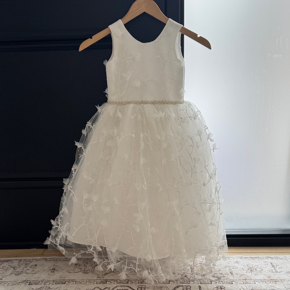Elegant White Floral Kids Wedding Flowergirl Communion Dress - size 4